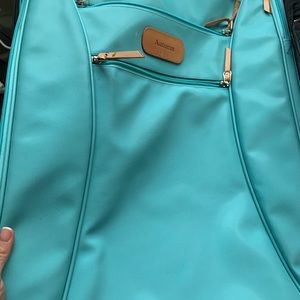 Jon hart! Large rolling travel case